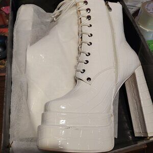 azalea wang white boots size 10